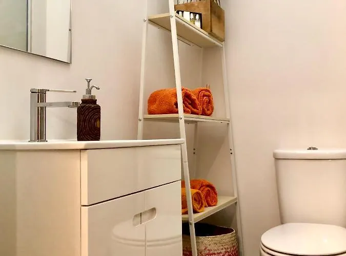 Modern Center Торреш-Ведраш